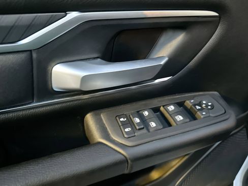 Used 2025 RAM 1500 Lone Star image 13