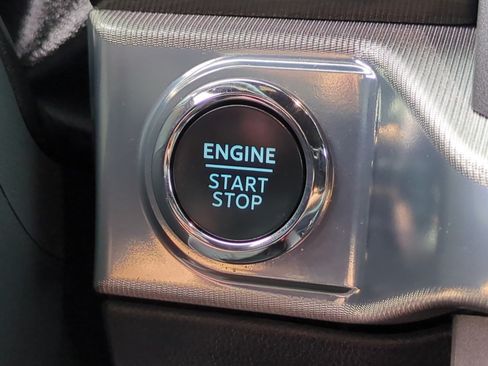 Used 2025 Ford F150 Lariat AWD/4WD image 20