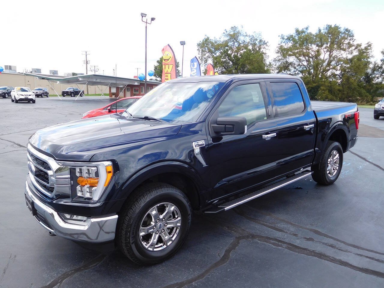 Used 2022 Ford F150 XLT w/ Equipment Group 302A High AWD/4WD image 4