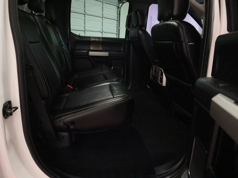 Used 2019 Ford F150 Lariat w/ Equipment Group 502A Luxury image 21