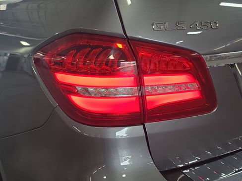 Used 2019 Mercedes-Benz GLS 450 4MATIC image 33