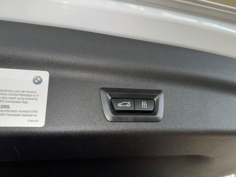 Certified 2025 BMW X1 xDrive28i w/ Premium Package image 14