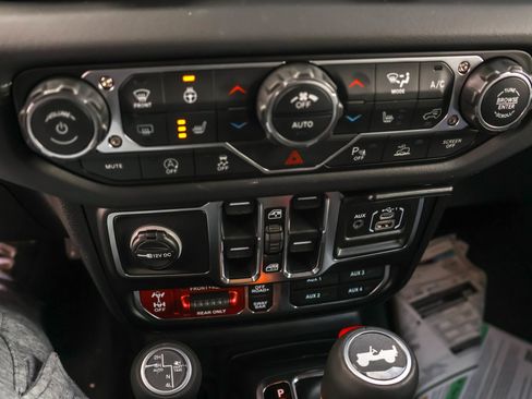 New 2026 Jeep Wrangler Unlimited Rubicon image 28