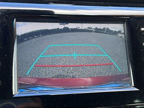 Used 2018 Toyota Camry LE FWD image 19