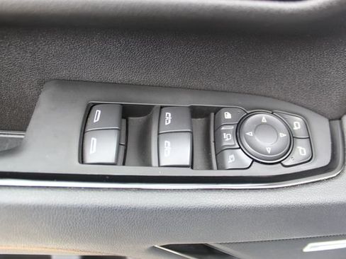 Used 2025 GMC Sierra 2500 AT4 AWD/4WD image 13