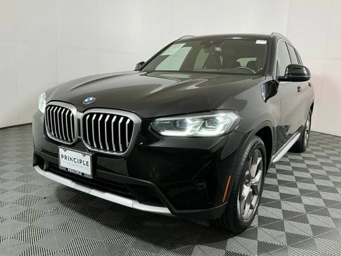 Used 2022 BMW X3 sDrive30i w/ Premium Package 2 (ZPA) RWD image 2