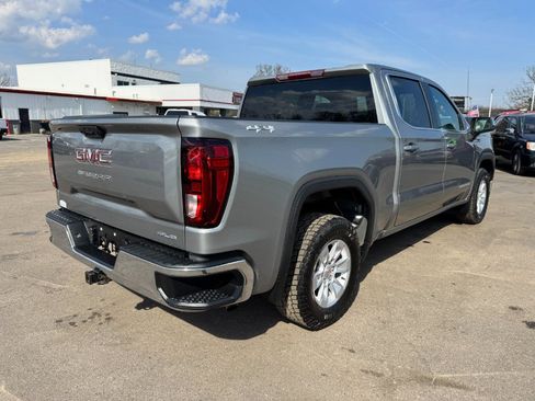 Used 2023 GMC Sierra 1500 SLE w/ Enhanced Capability Package AWD/4WD image 5