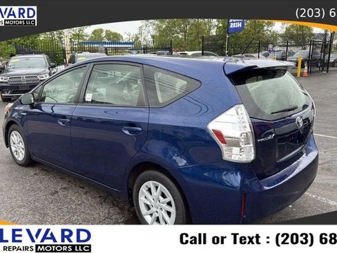 Used 2014 Toyota Prius V Three FWD image 5