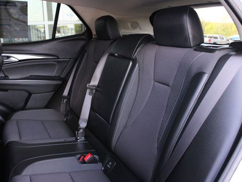 Used 2022 Buick Envision Preferred FWD image 17
