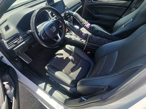 Used 2022 Honda Accord Sport image 6