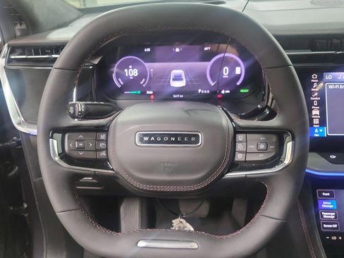 Used 2024 Jeep Wagoneer Launch Edition image 9