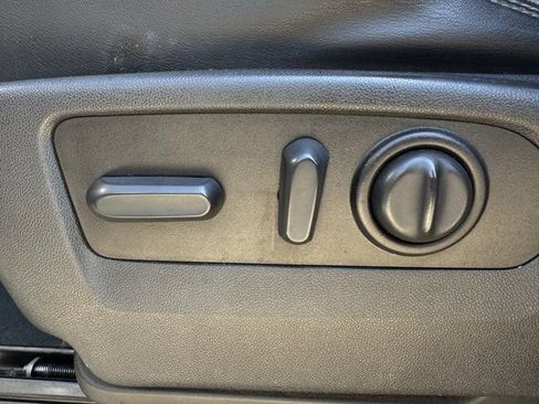 Used 2022 Chevrolet Silverado 2500 High Country image 28