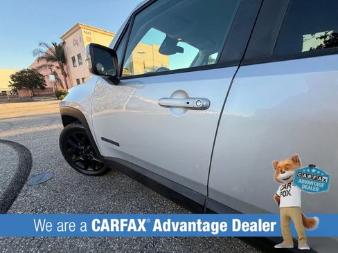 Used 2018 Jeep Renegade Altitude FWD image 35