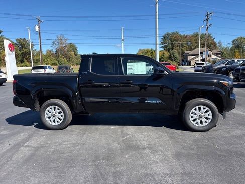 New 2025 Toyota Tacoma SR5 image 2