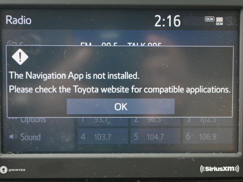 Used 2022 Toyota RAV4 XLE image 24