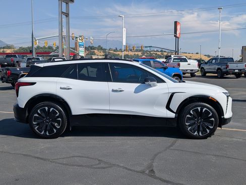 Used 2024 Chevrolet Blazer EV RS AWD/4WD image 2