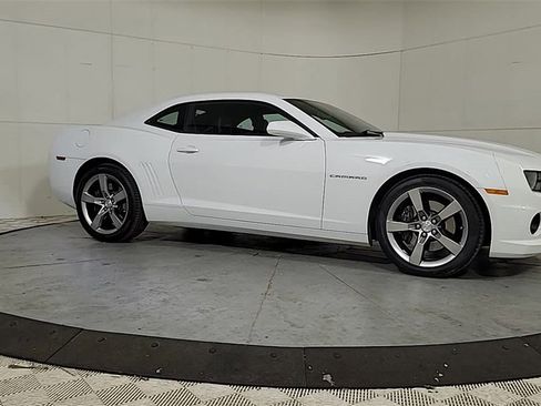 Used 2011 Chevrolet Camaro SS w/ RS Package image 9