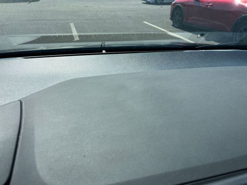 Used 2025 Toyota Corolla LE image 17