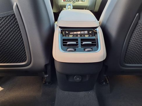 New 2026 Volvo XC90 B6 Core w/ Protection Package AWD/4WD image 23