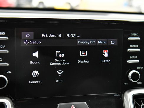 Used 2023 Kia Sorento LX image 21