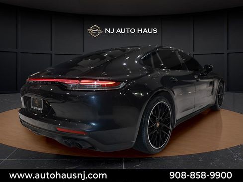 Used 2023 Porsche Panamera 4 Platinum Edition image 7