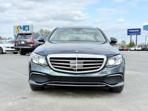 Used 2017 Mercedes-Benz E 300 4MATIC image 9