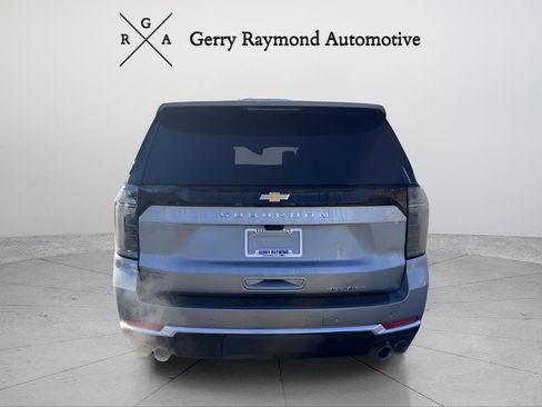 New 2026 Chevrolet Suburban Premier image 5