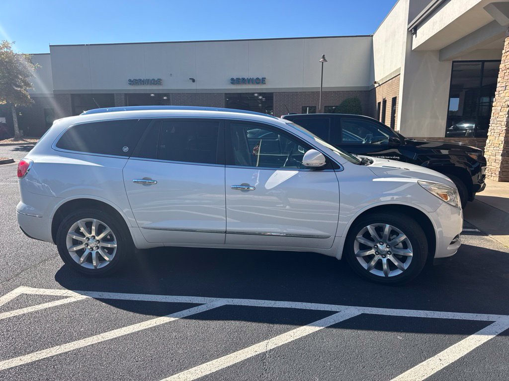 Used 2017 Buick Enclave Premium w/ Experience Buick Package FWD image 5