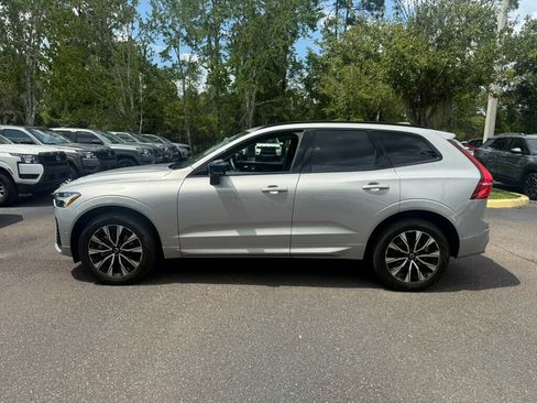 Used 2025 Volvo XC60 B5 Plus AWD/4WD image 2