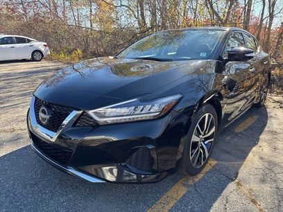 Used 2023 Nissan Maxima SV w/ Floor Mat Group