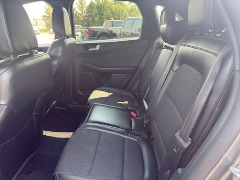 Certified 2025 Ford Escape ST-Line Select AWD/4WD image 14