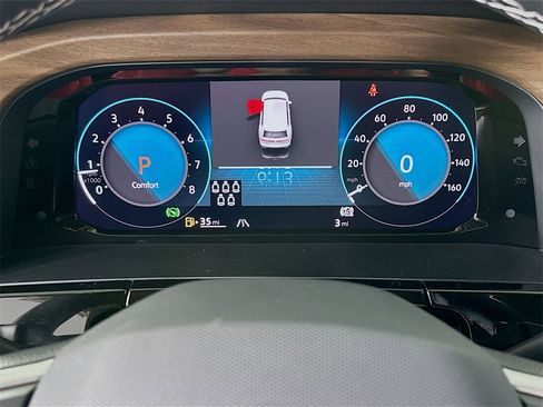 New 2026 Volkswagen Atlas SE image 12