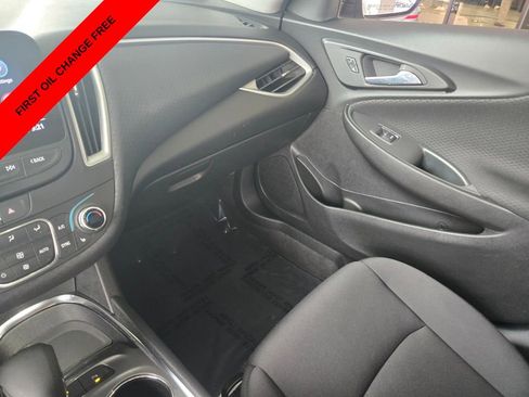 Used 2024 Chevrolet Malibu LT FWD image 28