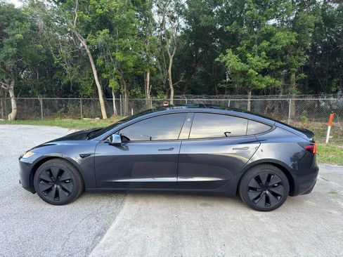 Used 2025 Tesla Model 3 Long Range RWD image 13
