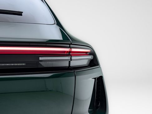 Used 2024 Porsche Macan Turbo Electric image 31