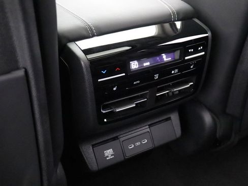 Certified 2026 Acura MDX SH-AWD w/ Advance Package image 11