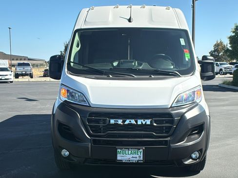 Used 2025 RAM ProMaster 2500 w/ Convenience Group FWD image 8