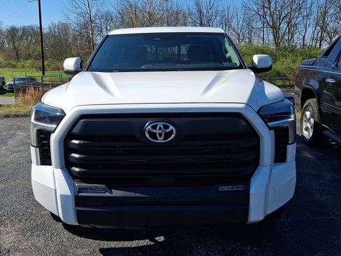 Used 2023 Toyota Tundra SR5 w/ SR5 Convenience Package RWD image 3