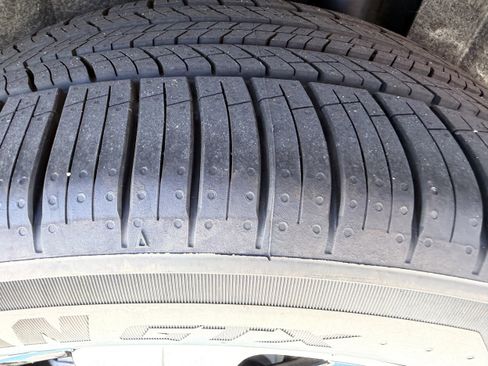 New 2026 Volkswagen Atlas Cross Sport SE image 30