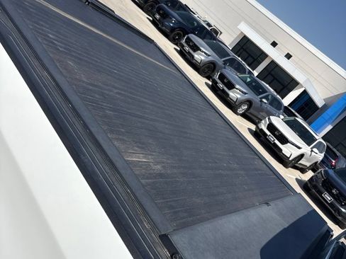 Used 2023 Chevrolet Silverado 1500 RST w/ Rally Edition AWD/4WD image 18