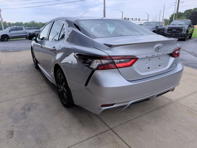 Used 2024 Toyota Camry SE FWD image 5