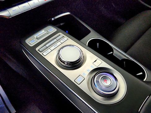 Used 2023 Genesis GV70 2.5T w/ Sport Prestige Package AWD/4WD image 18