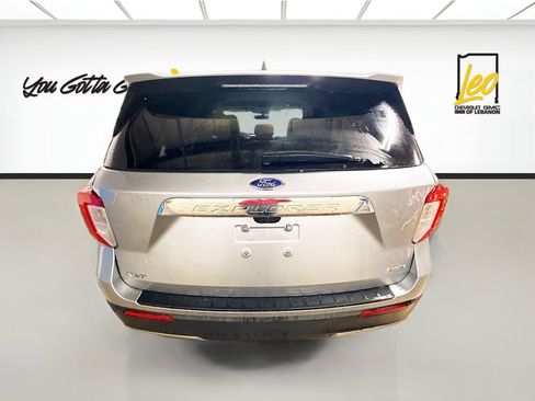 Used 2024 Ford Explorer XLT w/ Equipment Group 202A image 6