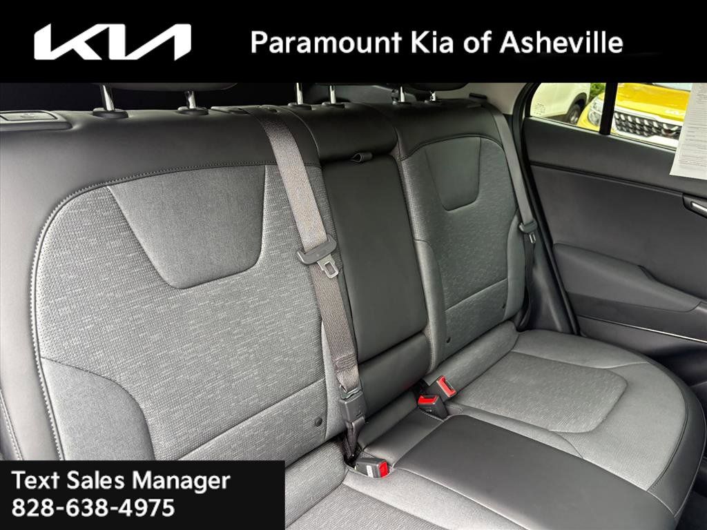 Certified 2023 Kia Niro Wave FWD image 24