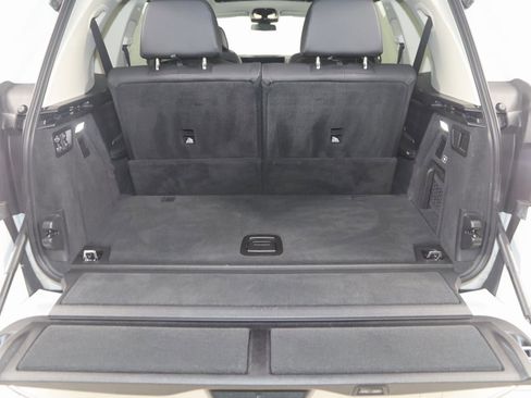 Used 2023 BMW X7 xDrive40i w/ Premium Package image 57
