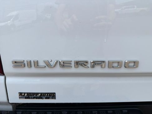 Used 2025 Chevrolet Silverado 2500 LT AWD/4WD image 19
