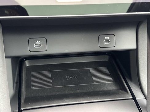 Certified 2025 Land Rover Discovery Sport S image 24