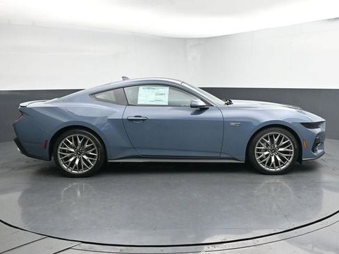 Used 2025 Ford Mustang GT Premium RWD image 12