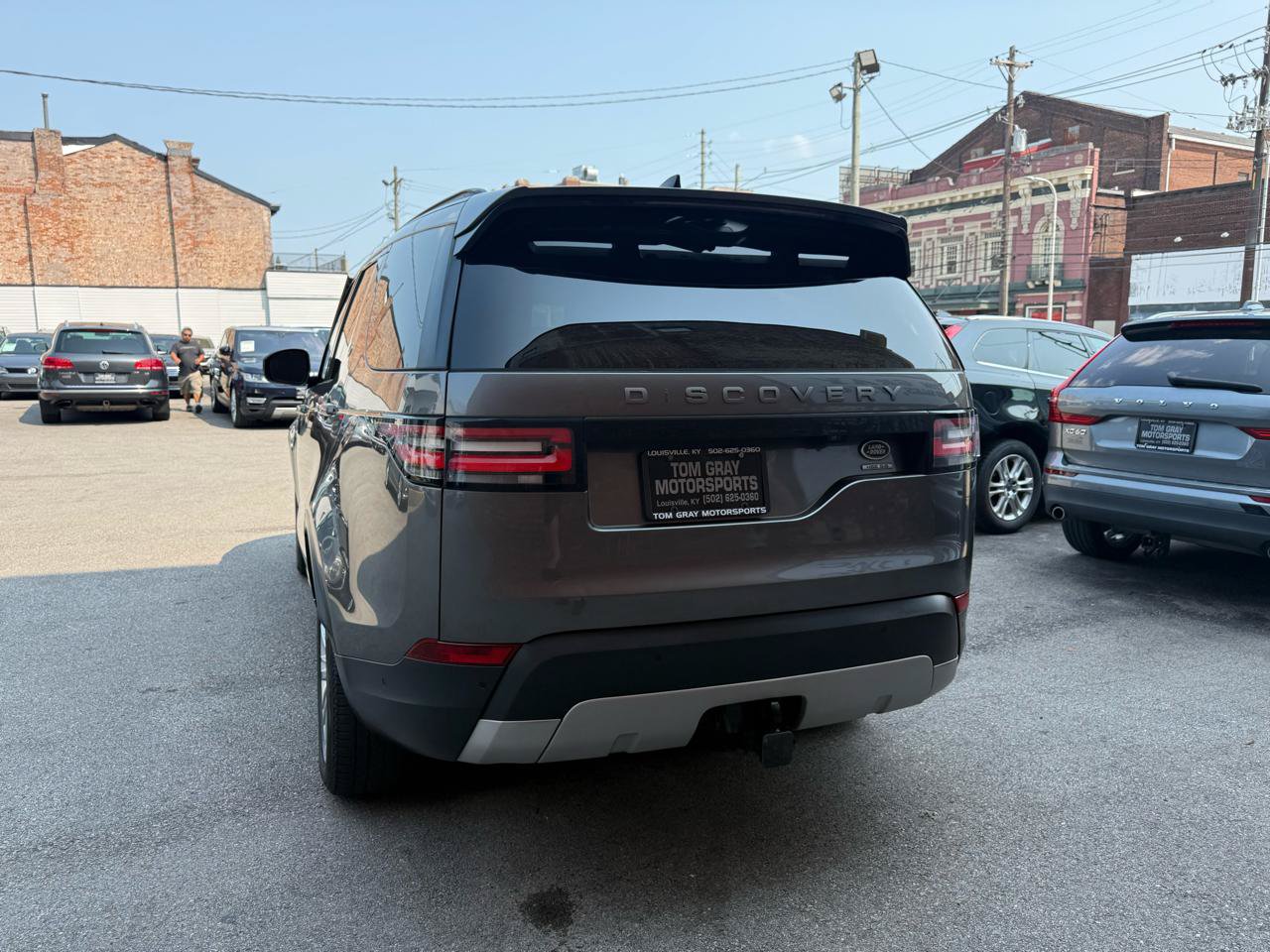 Used 2019 Land Rover Discovery HSE AWD/4WD image 4