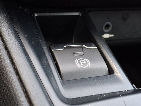 Used 2023 Subaru Legacy image 22